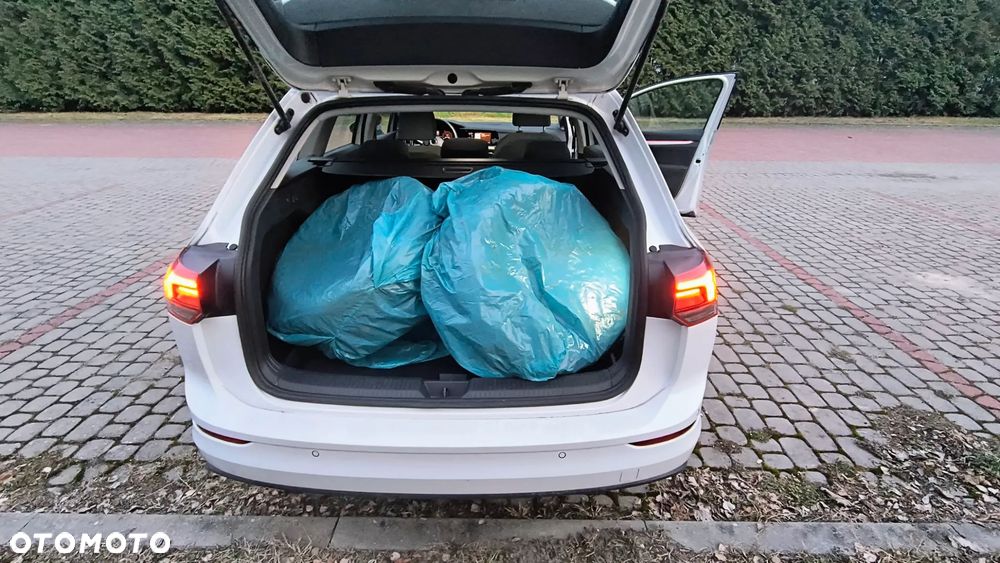 Volkswagen Golf Variant - 19