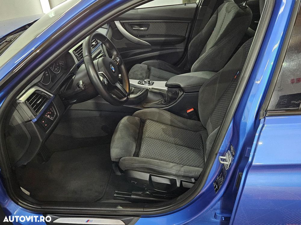 BMW Seria 3 320d Sport Line - 7
