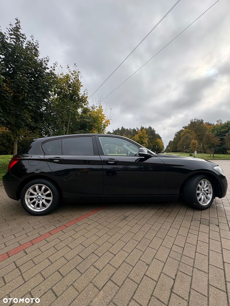 BMW Seria 1 116i - 5