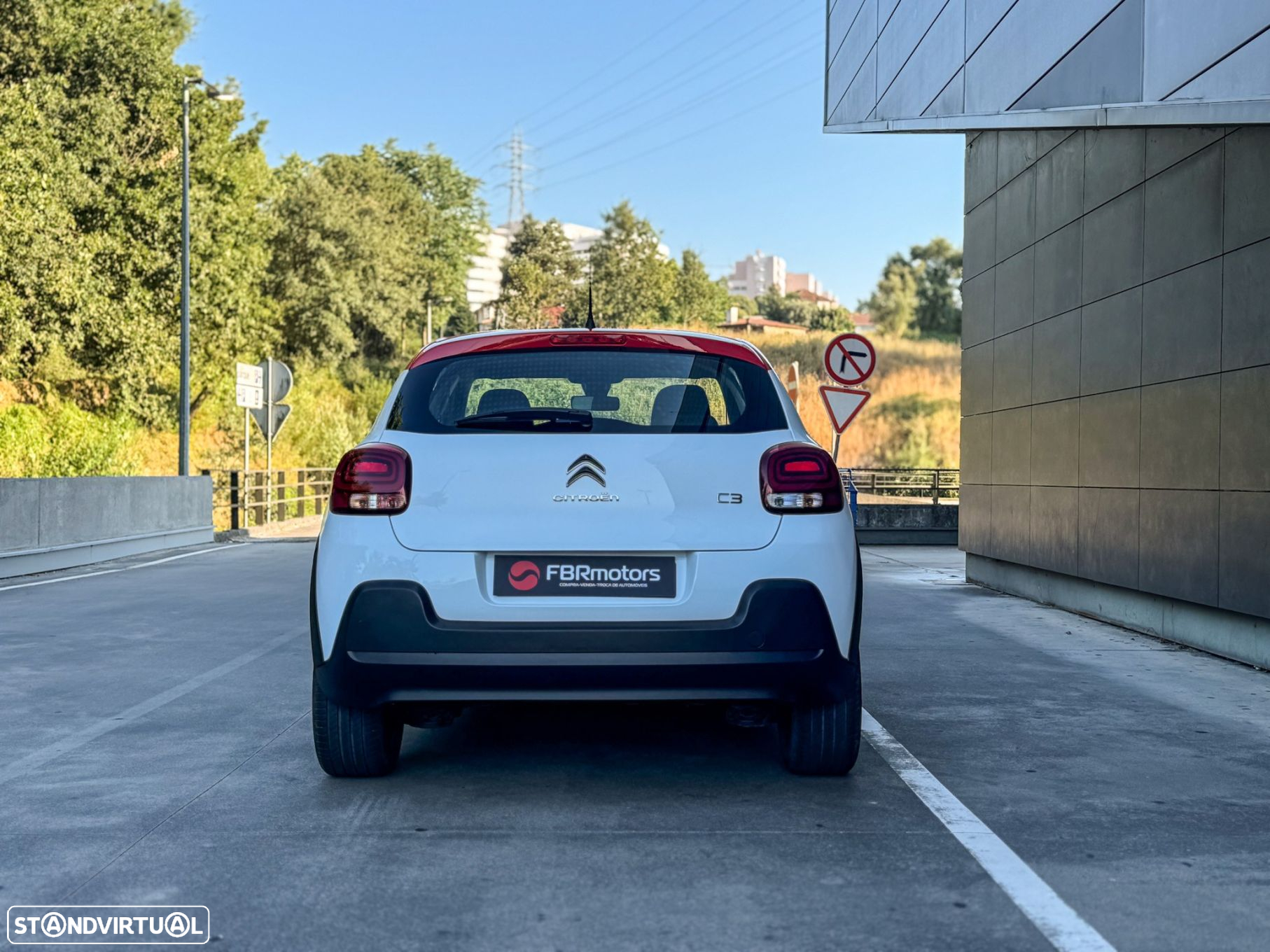 Citroën C3 1.2 PureTech Shine - 10