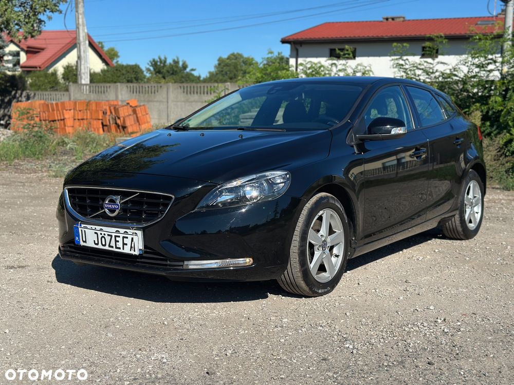 Volvo V40 T2 - 2