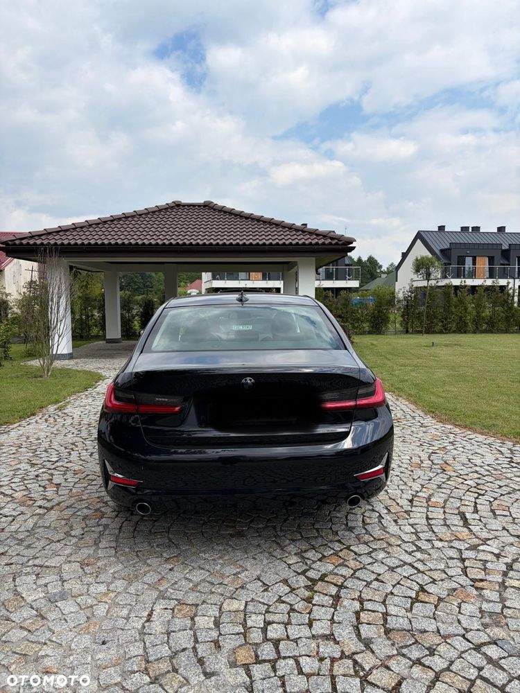 BMW Seria 3 318d - 18