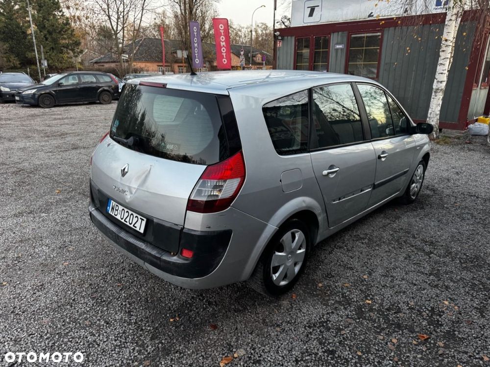 Renault Grand Scenic - 4