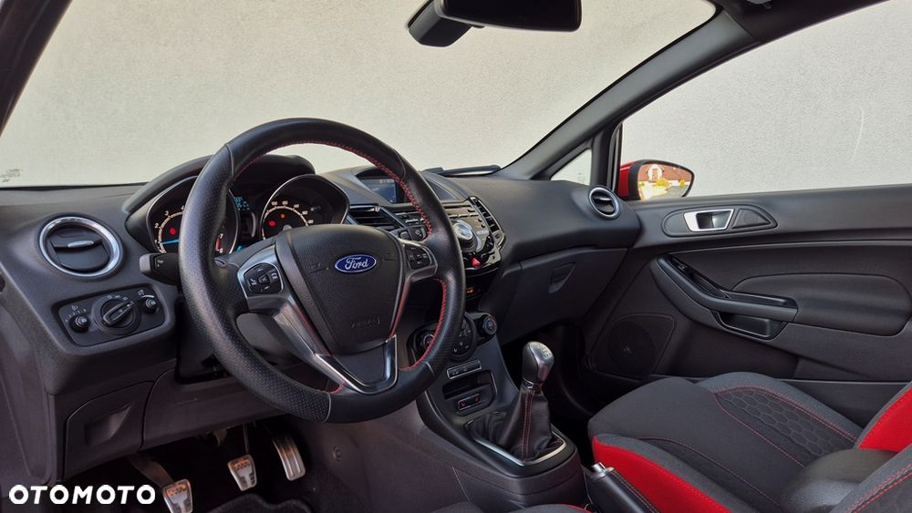 Ford Fiesta 1.0 EcoBoost ST-Line Black ASS - 25