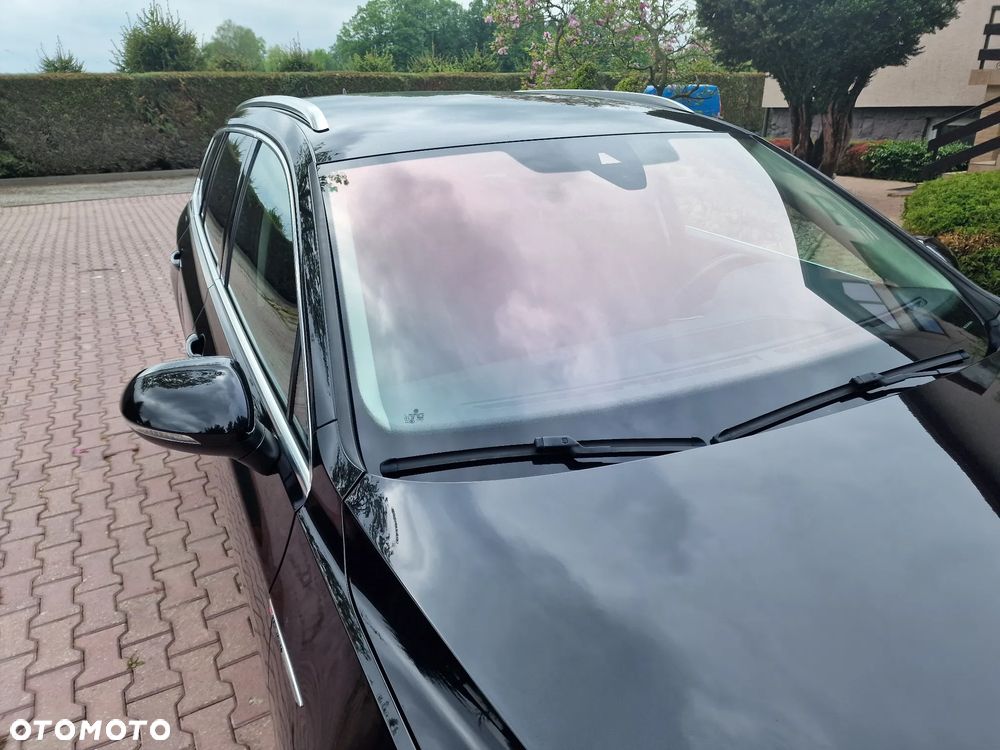 Volkswagen Passat - 32