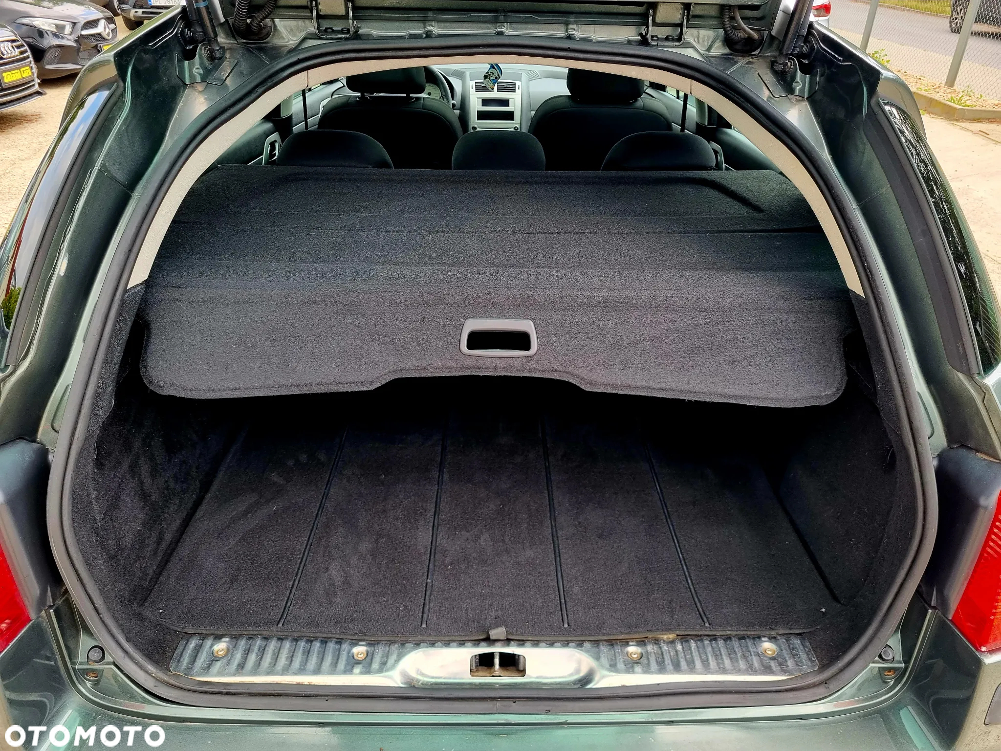 Peugeot 407 - 14