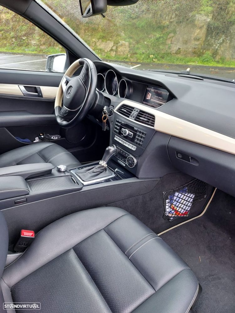 Mercedes-Benz C 220 Station CDI 4Matic 7G-TRONIC Avantgarde - 2