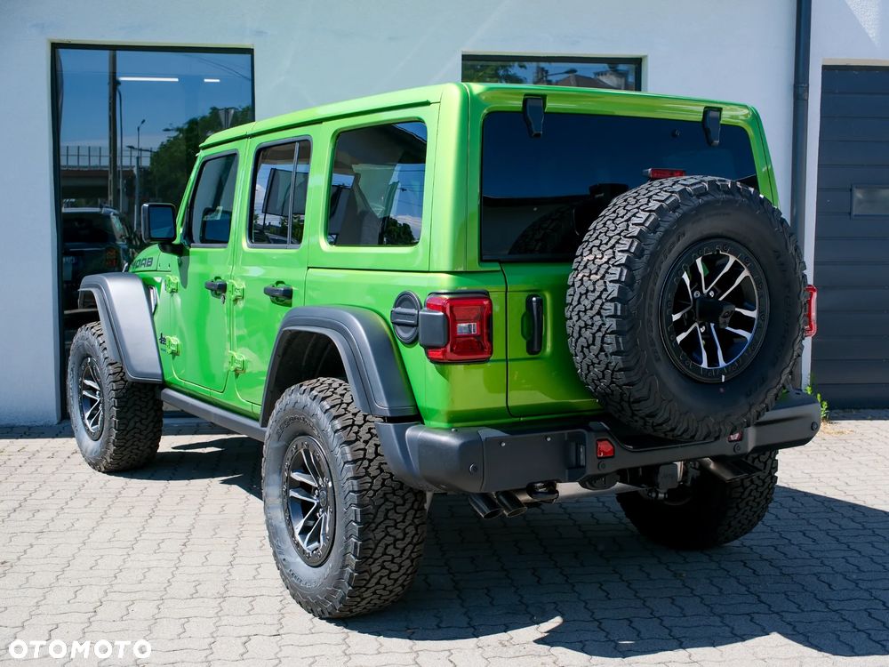 Jeep Wrangler - 8