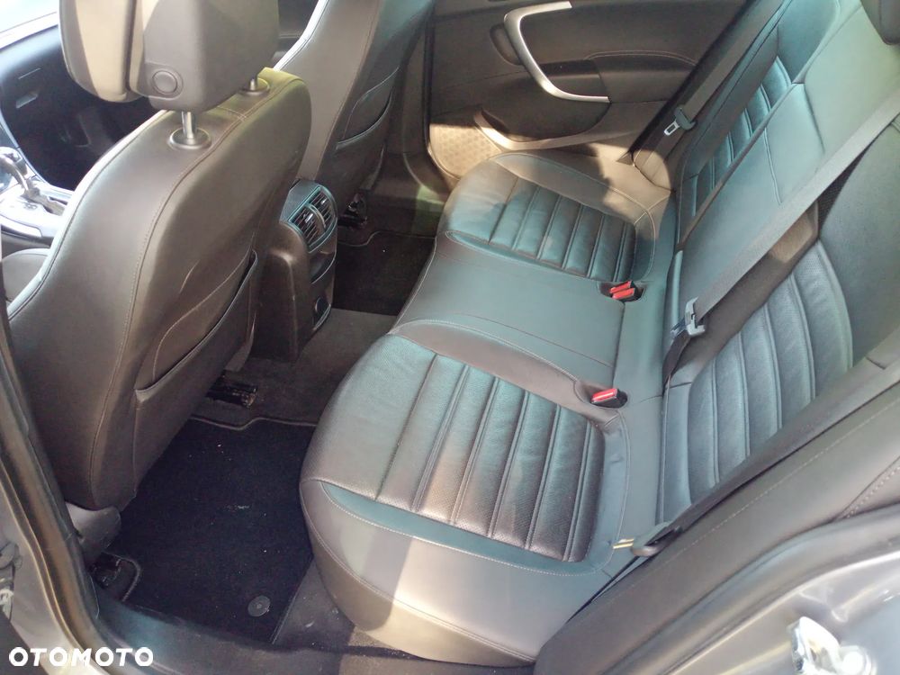Opel Insignia - 8