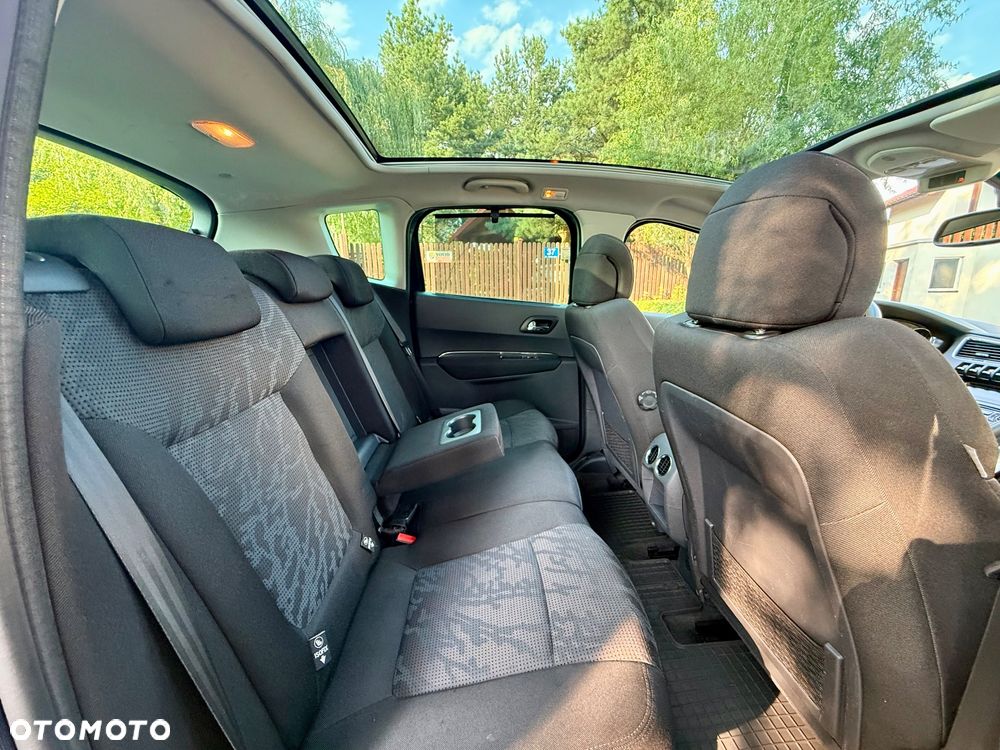 Peugeot 3008 1.6 HDi Premium - 29