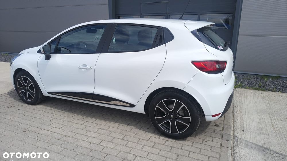 Renault Clio - 12
