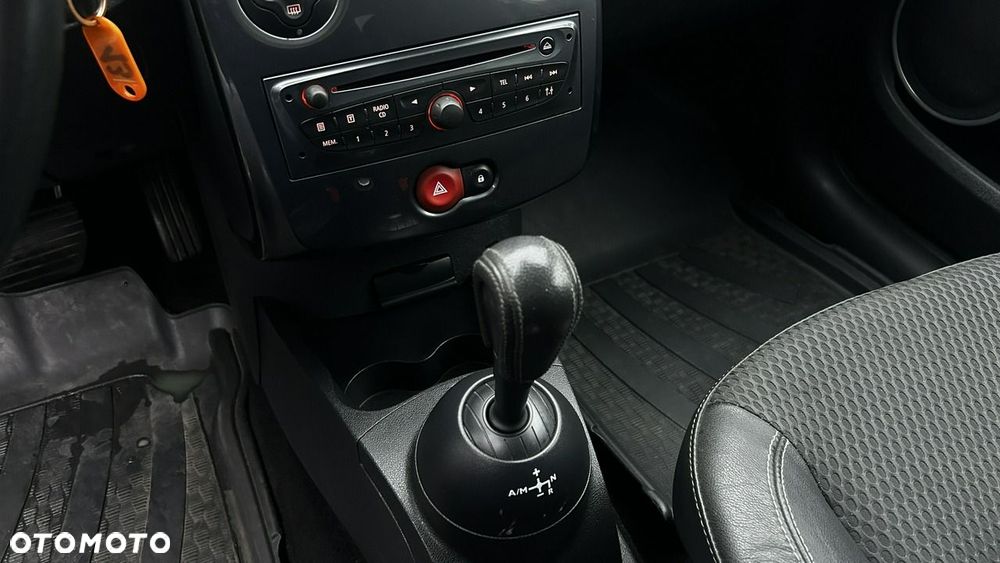Renault Clio - 8