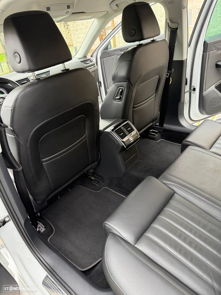 Skoda Superb Break 2.0 TDI Laurin&Klement DSG - 21