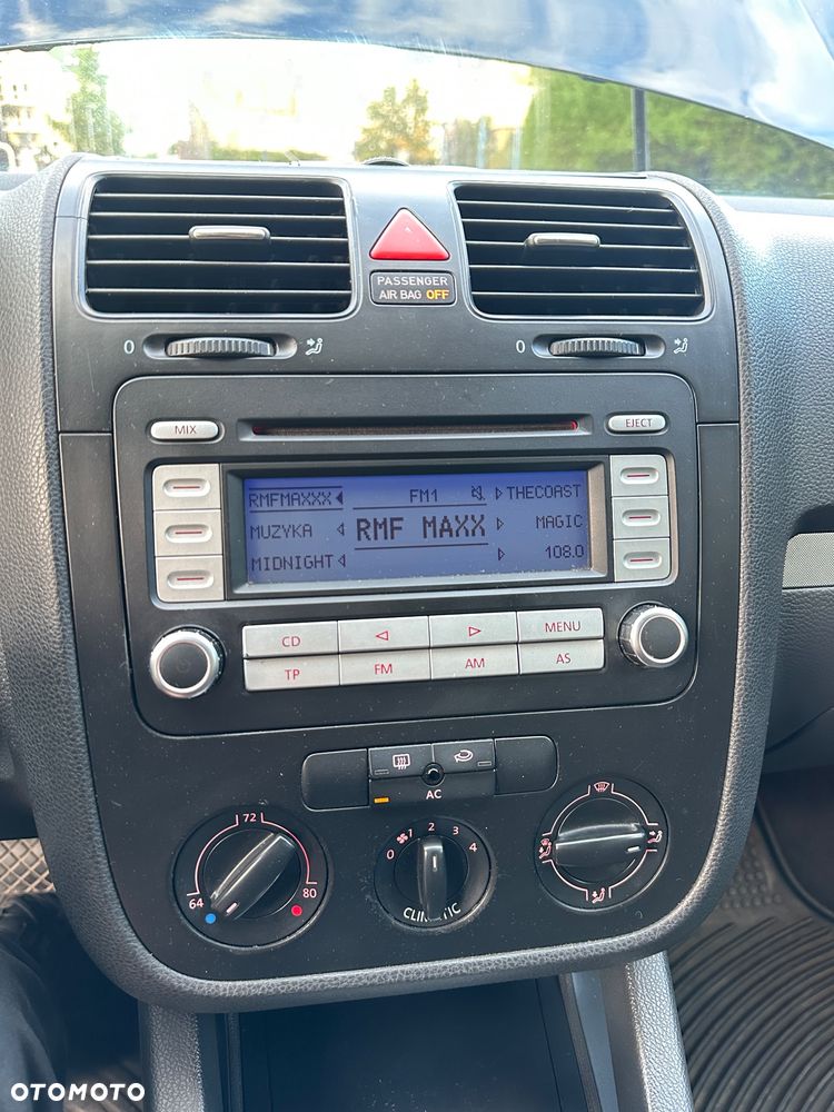 Volkswagen Jetta - 12