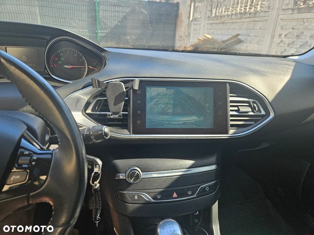 Peugeot 308 PureTech 130 Stop & Start Access - 12