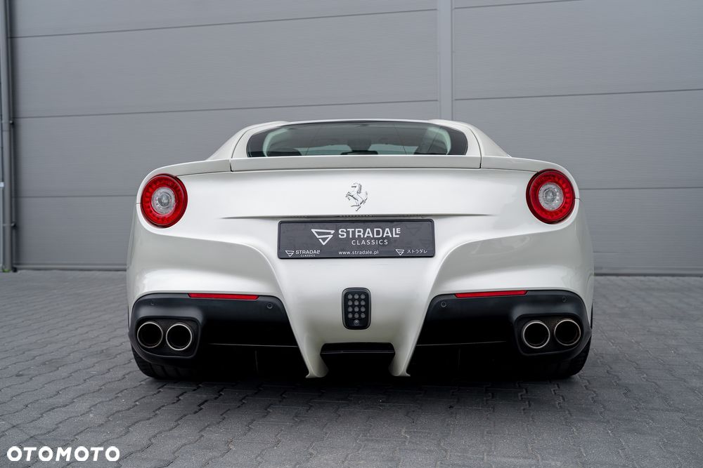 Ferrari F12berlinetta - 7