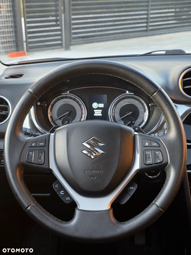 Suzuki Vitara 1.4 Boosterjet Premium 2WD - 27
