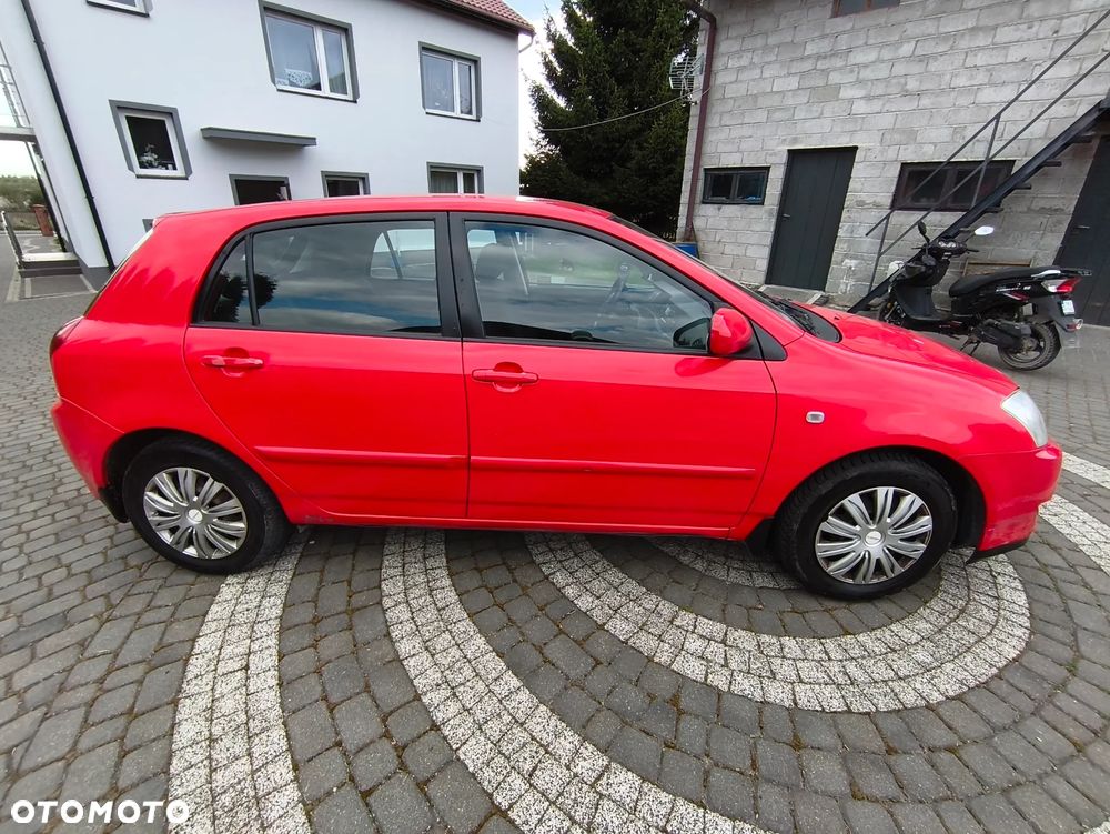 Toyota Corolla - 1