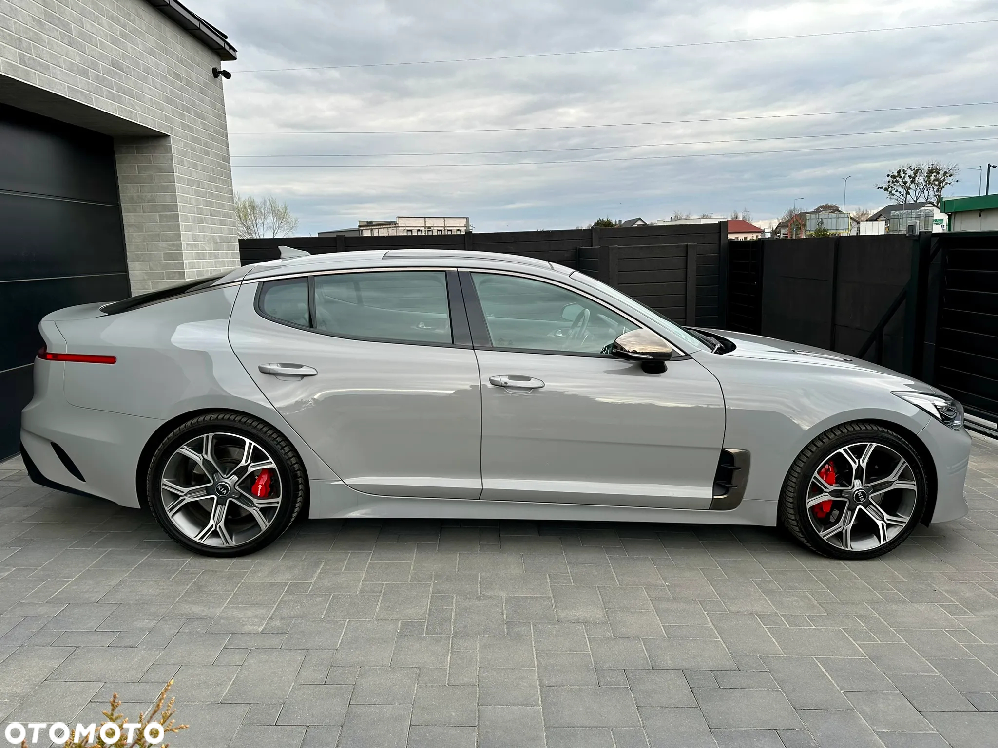 Kia Stinger 3.3 T-GDI V6 GT AWD - 11