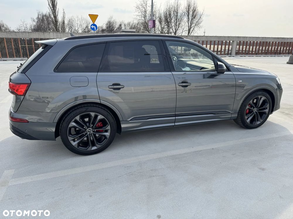 Audi Q7 - 7