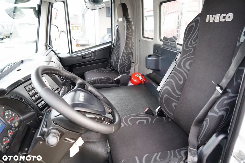 Iveco STRALIS 360 / 6X2 /  LAWETA / PLATFORMA 9,3 M / NAJAZDY HYDRAULICZNE / WYCIĄGARKA / OŚ PODONOSZONA  / EURO 6 - 27
