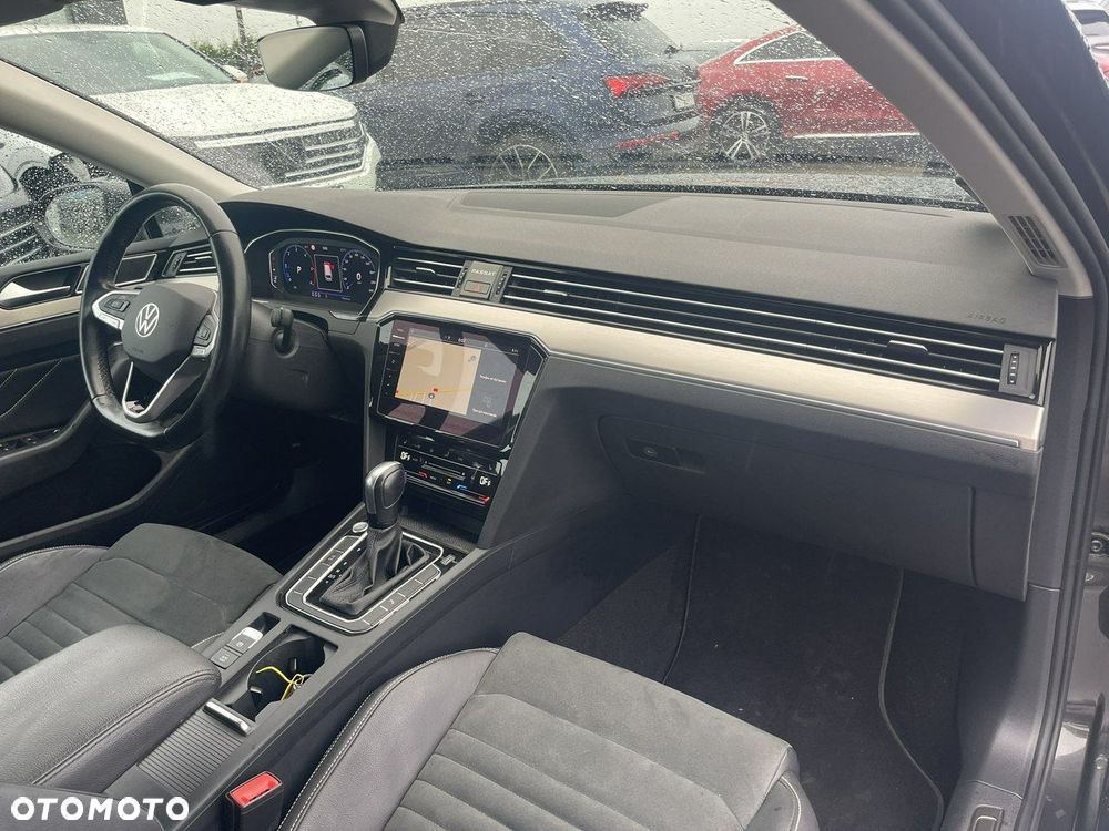 Volkswagen Passat 2.0 TDI Elegance DSG - 11