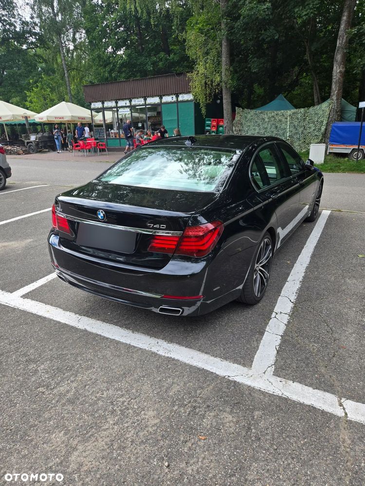 BMW Seria 7 740d xDrive - 9