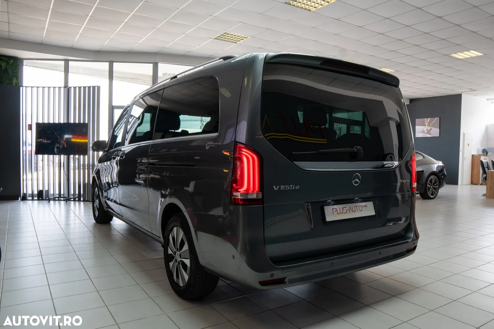 Mercedes-Benz V 250 d Combi Lung 190 CP AWD 9AT AVANTGARDE - 6