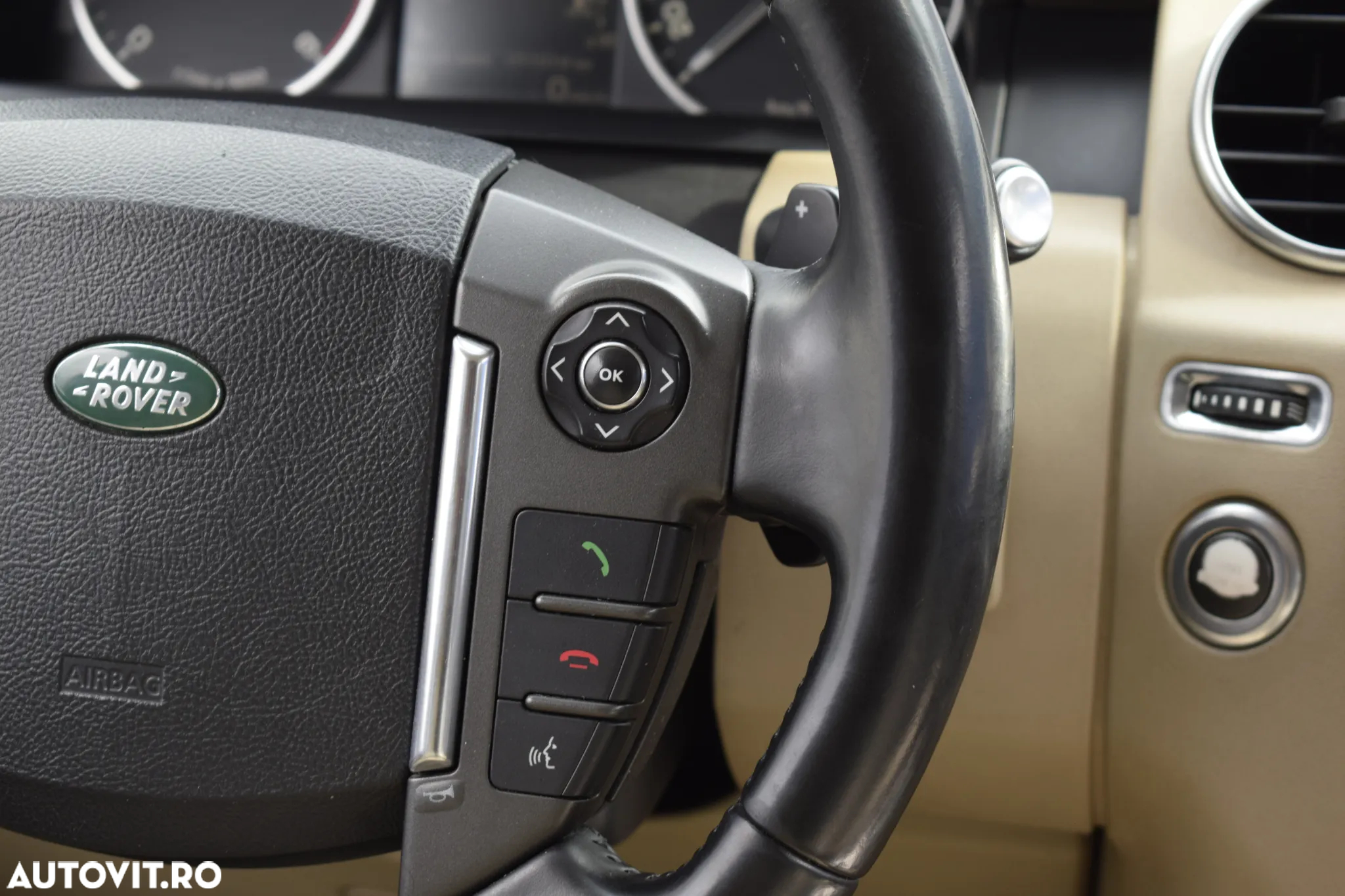 Land Rover Discovery 4 3.0 L TDV6 GRAPHITE Aut. - 19