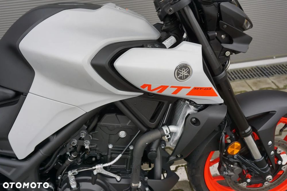 Yamaha MT - 9