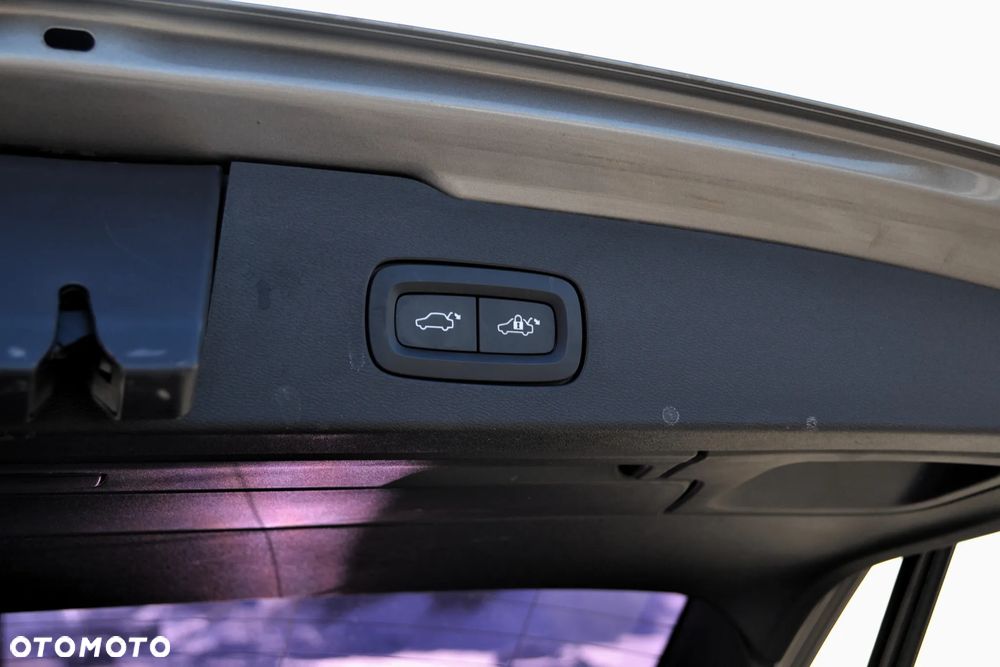 Volvo V60 B5 B AWD Inscription - 32