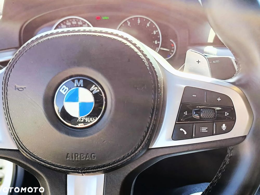 BMW Seria 5 530i GPF xDrive M Sport sport - 22