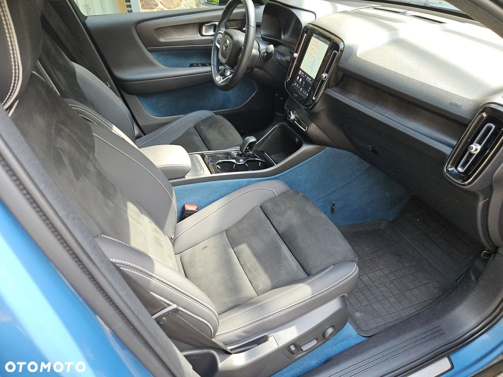 Volvo C40 Recharge Twin AWD Plus - 26