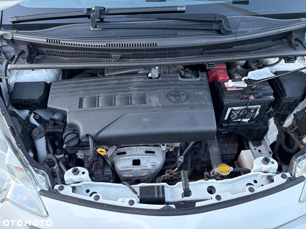 Toyota Verso S 1.33 Premium - 10