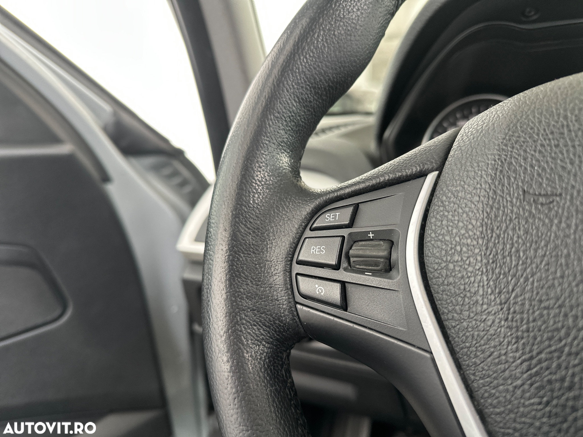 BMW Seria 1 118i - 18