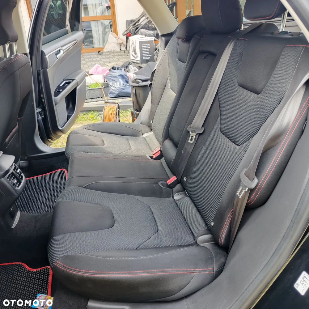 Ford Mondeo 2.0 TDCi ST-Line - 14