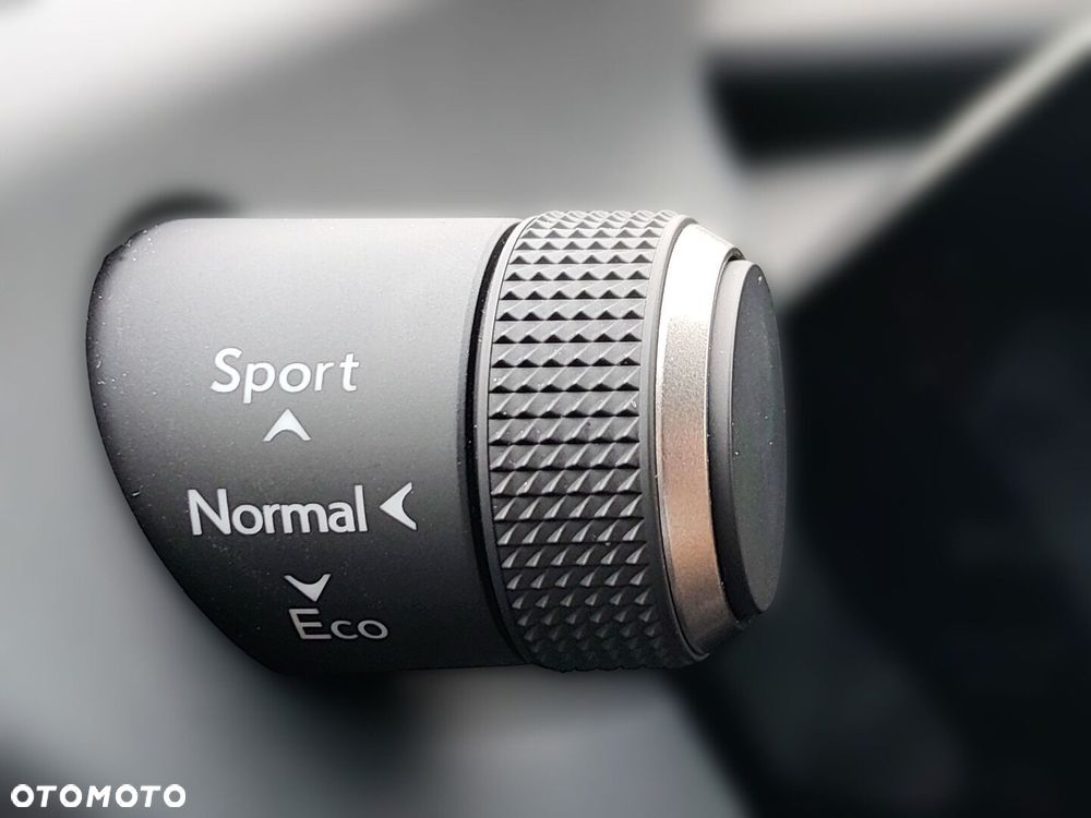 Lexus UX 250h GPF F Sport Design 2WD - 26