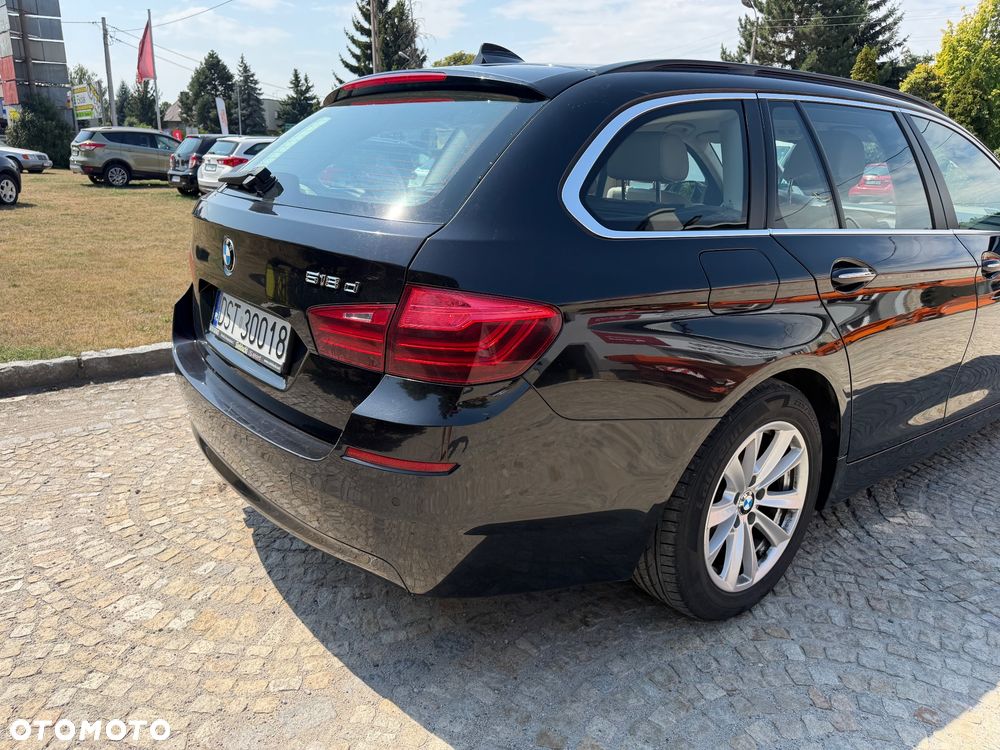 BMW Seria 5 518d Sport Line - 9