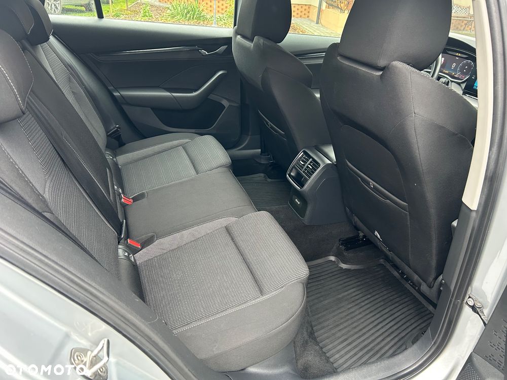 Skoda Octavia 1.0 TSI Clever - 23