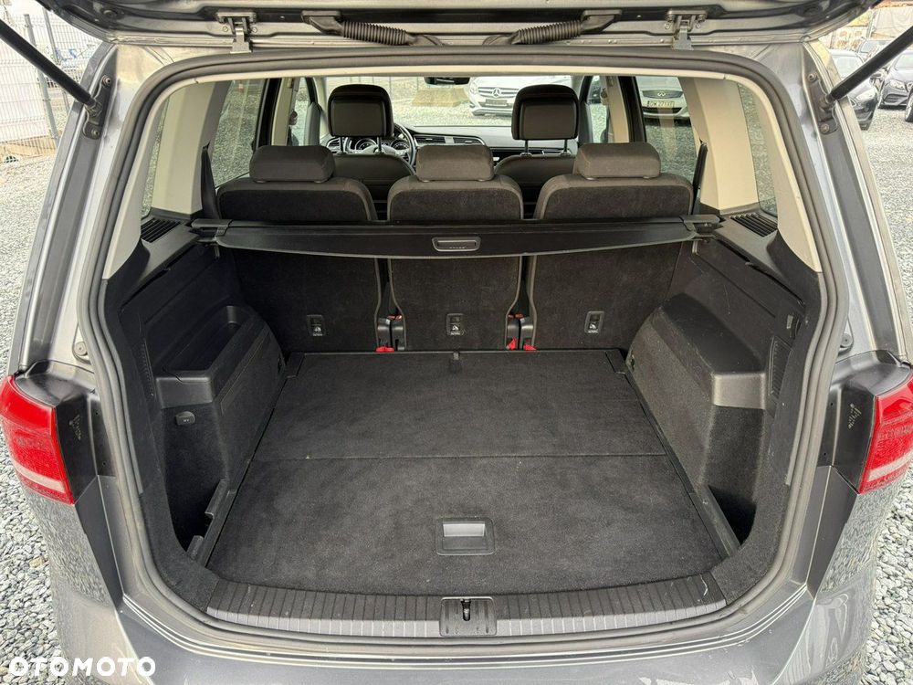 Volkswagen Touran 1.4 TSI (BlueMotion Technology) SOUND - 33