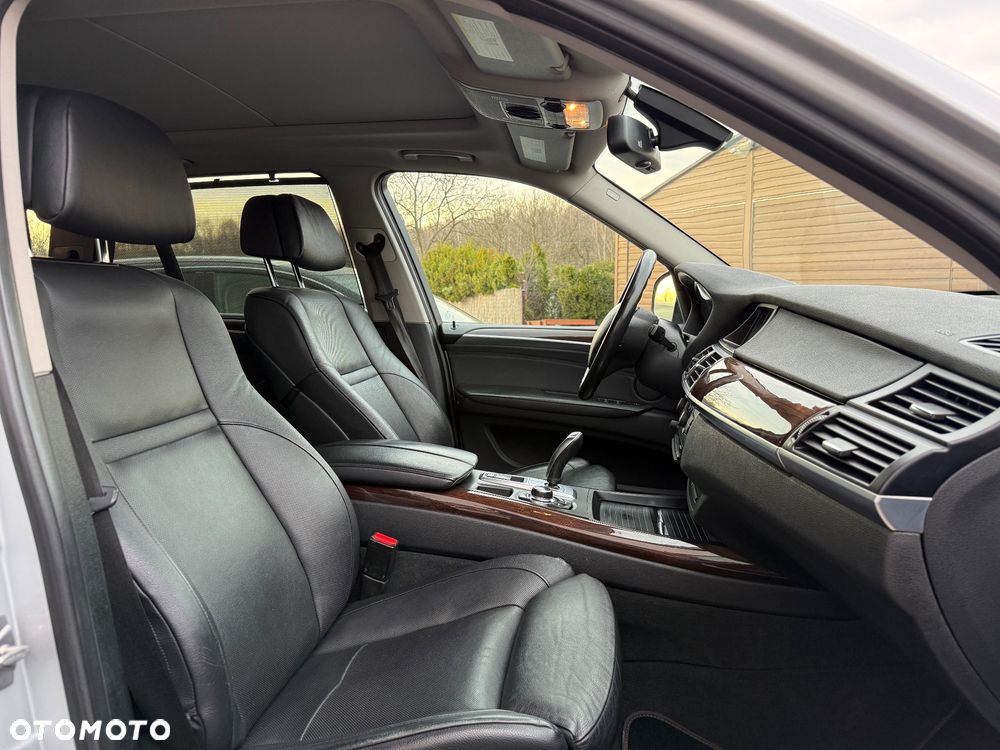 BMW X5 xDrive35i Sport-Aut - 22