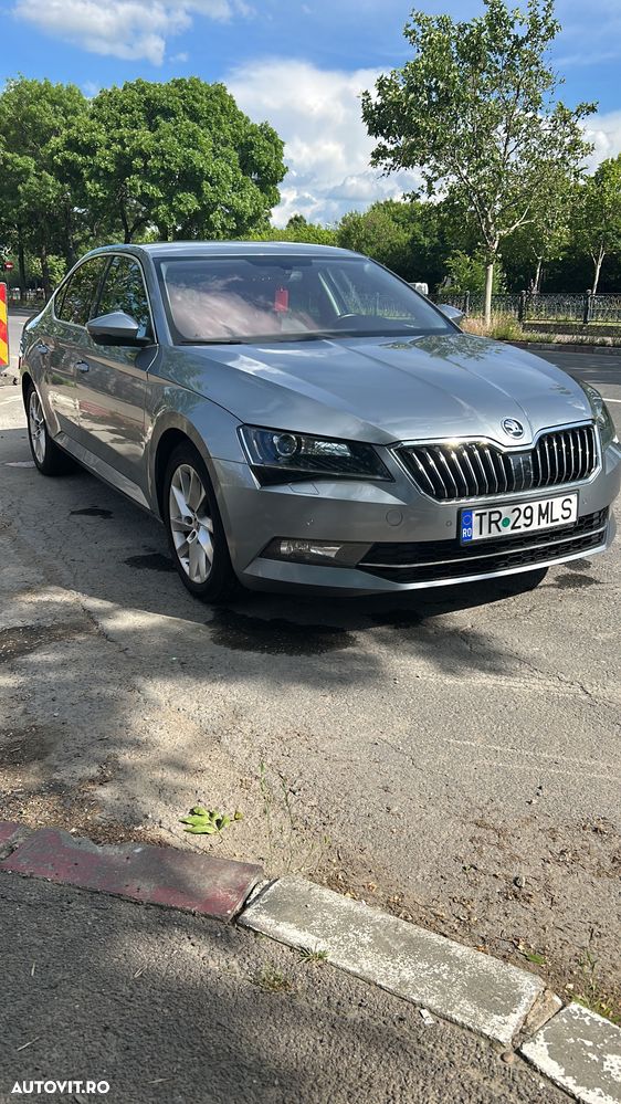 Skoda Superb 2.0 TDI DSG 4X4 Ambition - 1