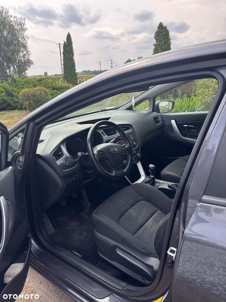 Kia Ceed 1.6 CRDi Spirit - 10