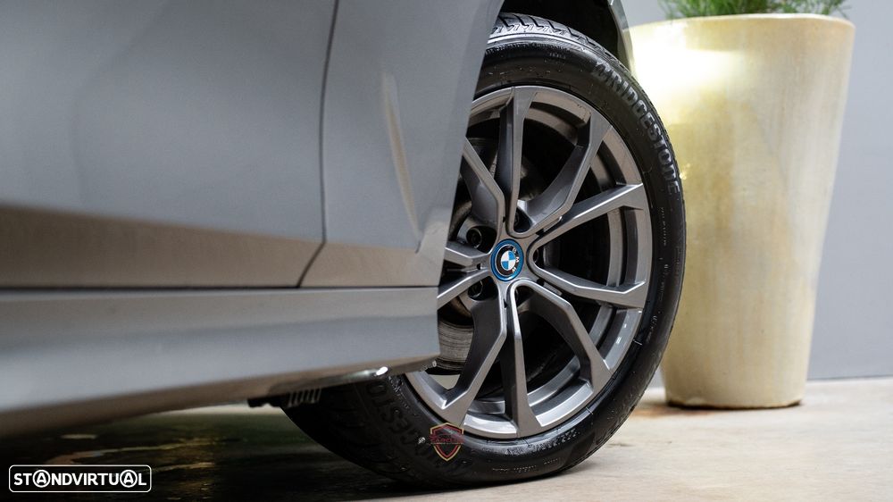 BMW 320 e Touring Line Luxury Auto - 12