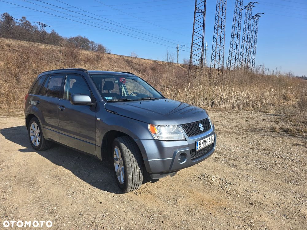 Suzuki Grand Vitara 2.7 V6 - 1