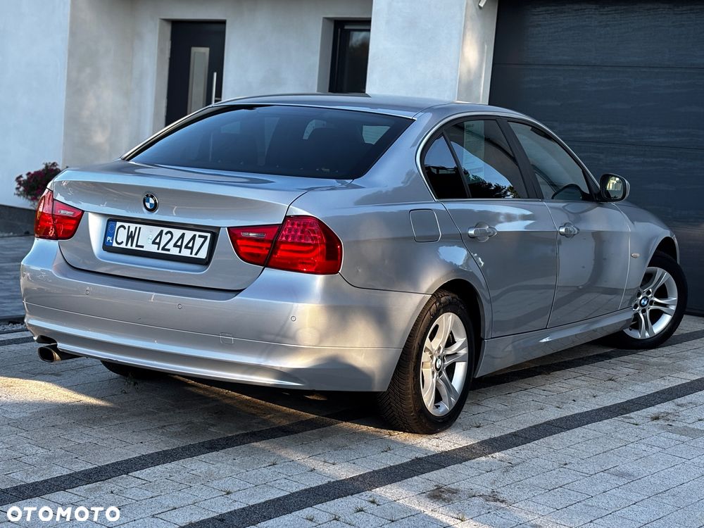 BMW Seria 3 320i - 2