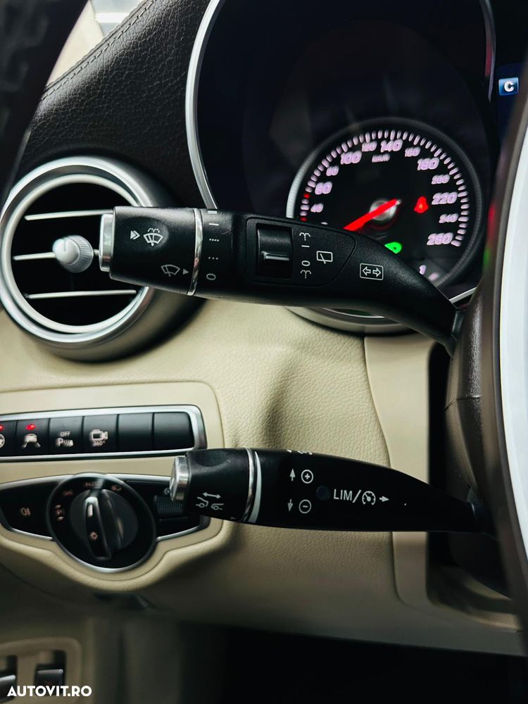 Mercedes-Benz GLC - 30