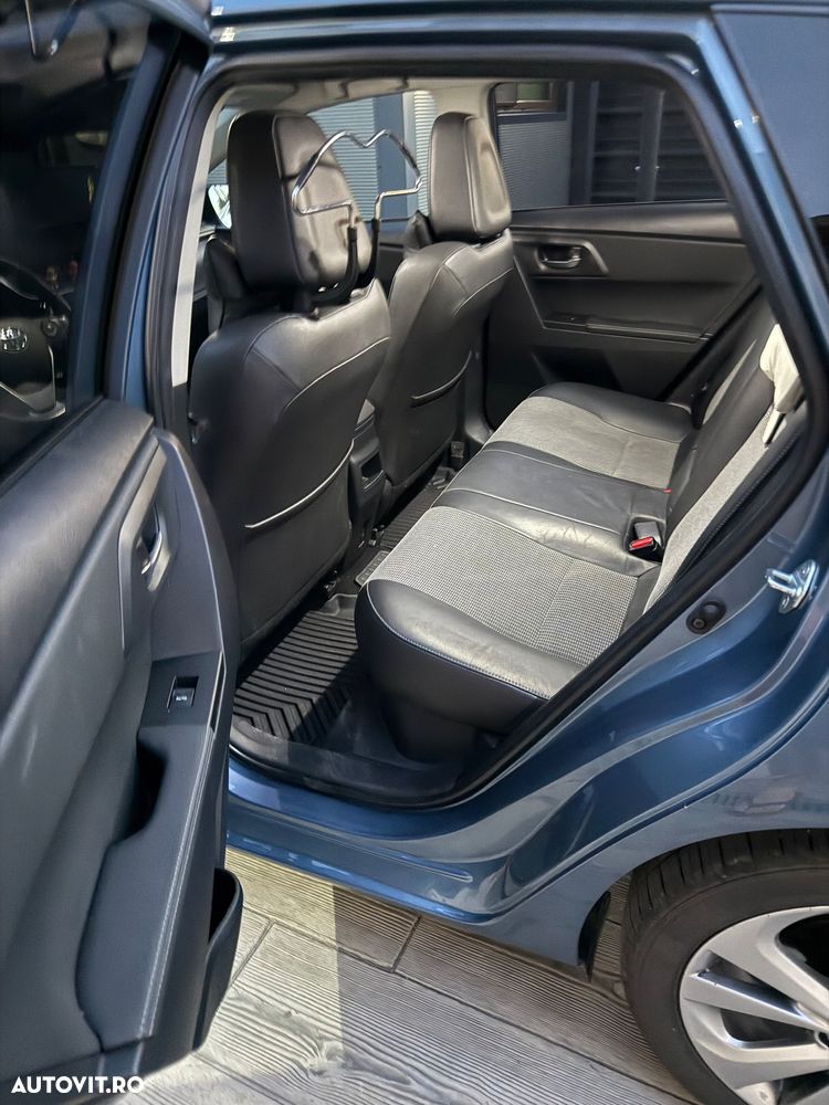 Toyota Auris - 6