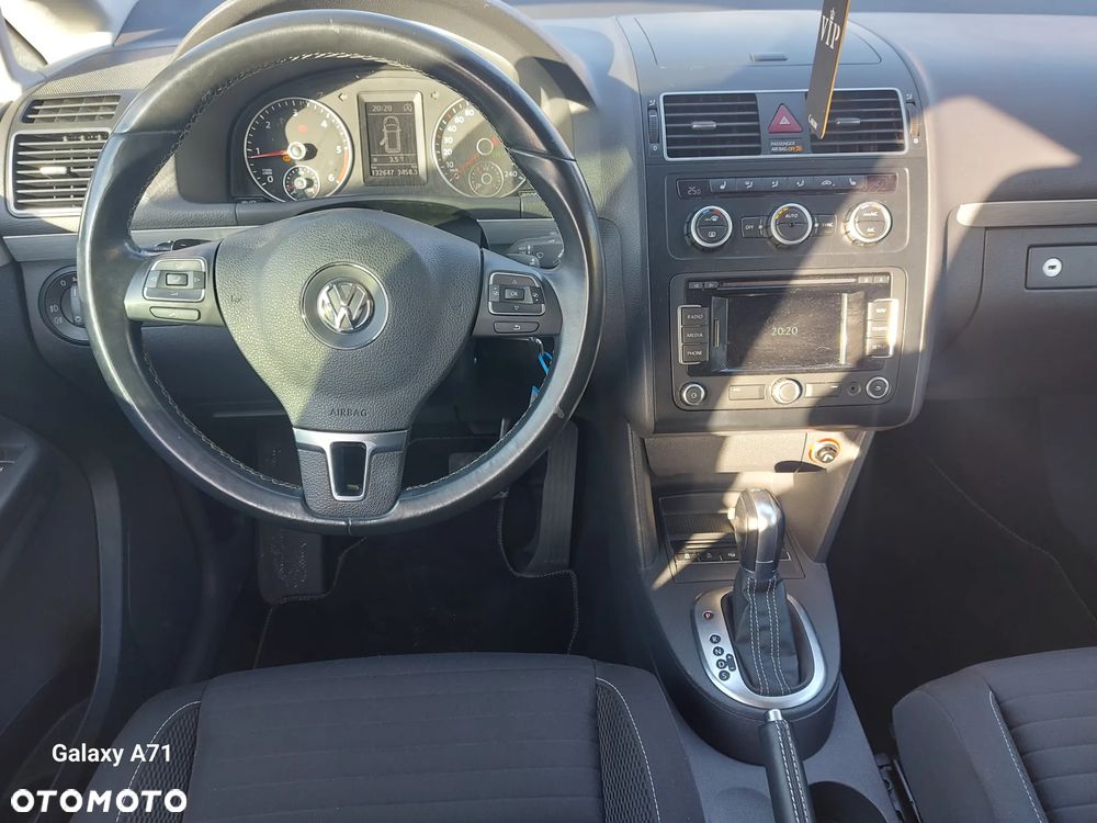 Volkswagen Touran 1.6 TDI DPF DSG Cup - 11