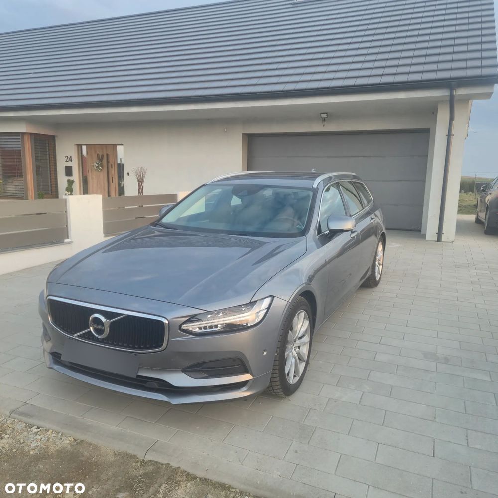 Volvo V90 D3 Momentum - 2